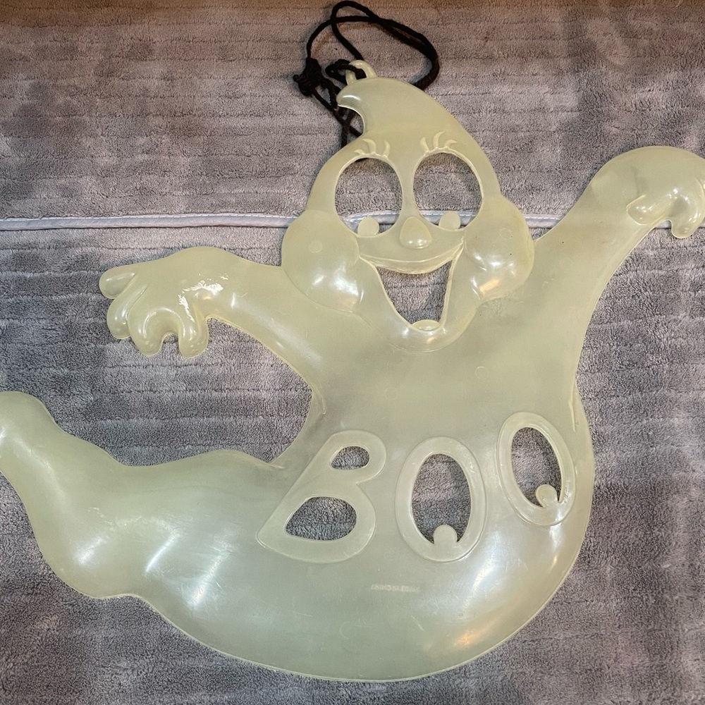 Vintage Set of 4 Glow In The Dark 12.5" Ghost Halloween Hanging Decorations Boo
